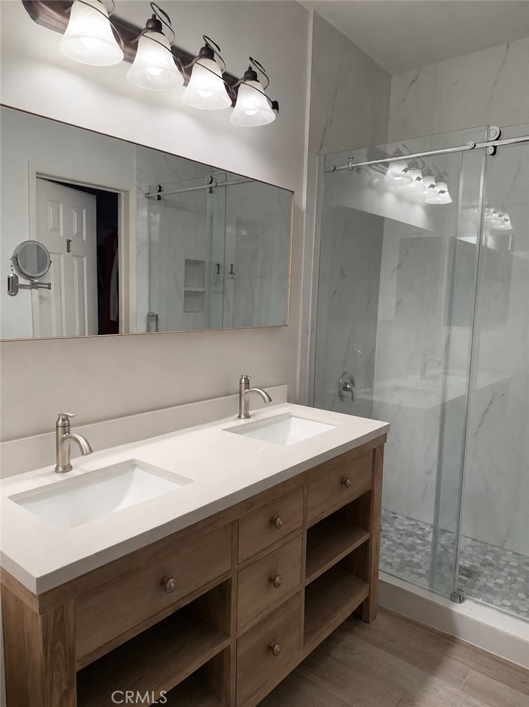 121 Chadron Circle Ladera Ranch, CA 92694 - Photo 10 of 16 Remodeled Primary bathroom!