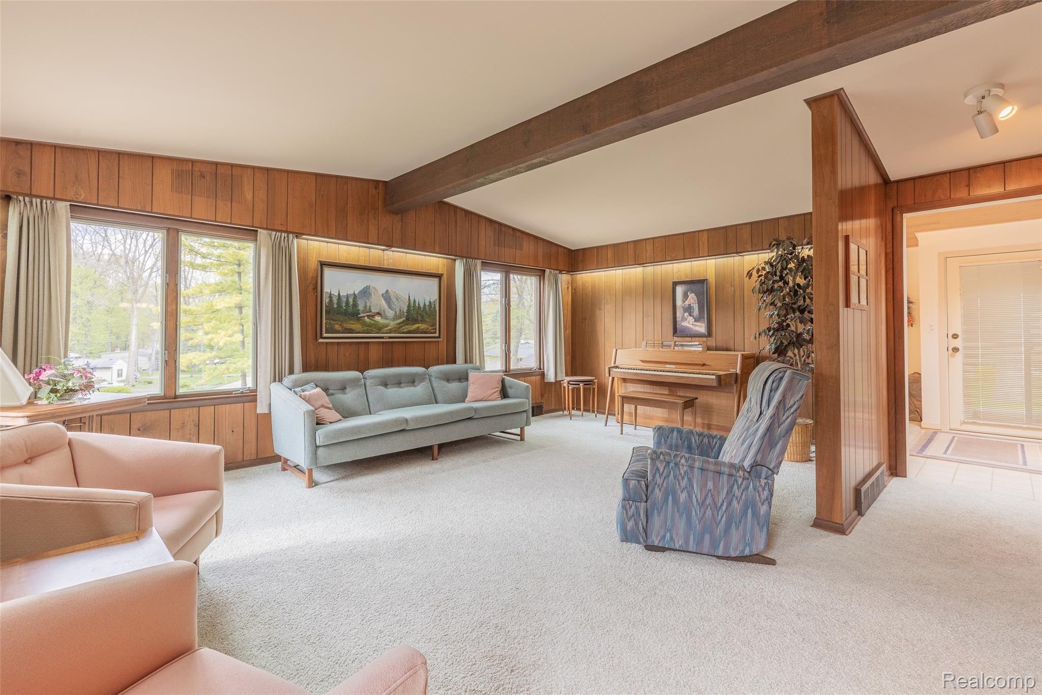 1526 Rochingham Drive Rochester, MI 48309 - Photo 17 of 30 1526 Rochingham-17.jpg
