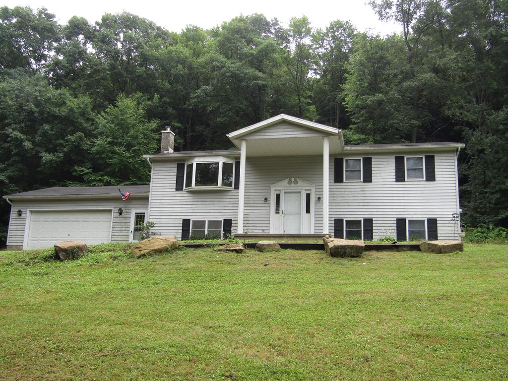 12386 Patterson Road Titusville, PA 16354 - Photo 3 of 25