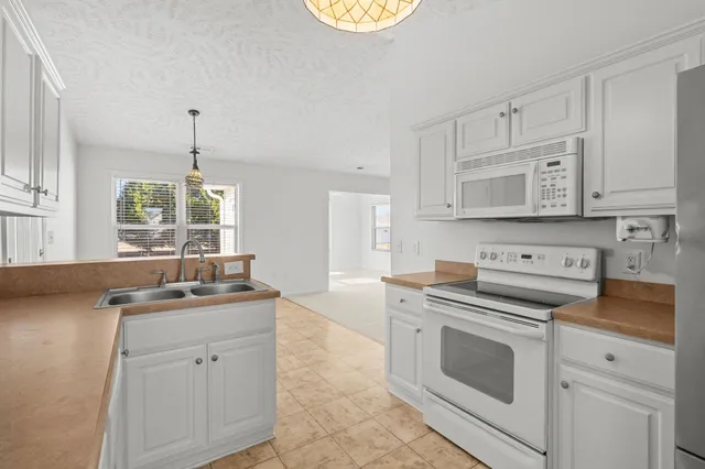 $280,000 | 227 Sweetbay Magnolia Street, Loris, SC 29569