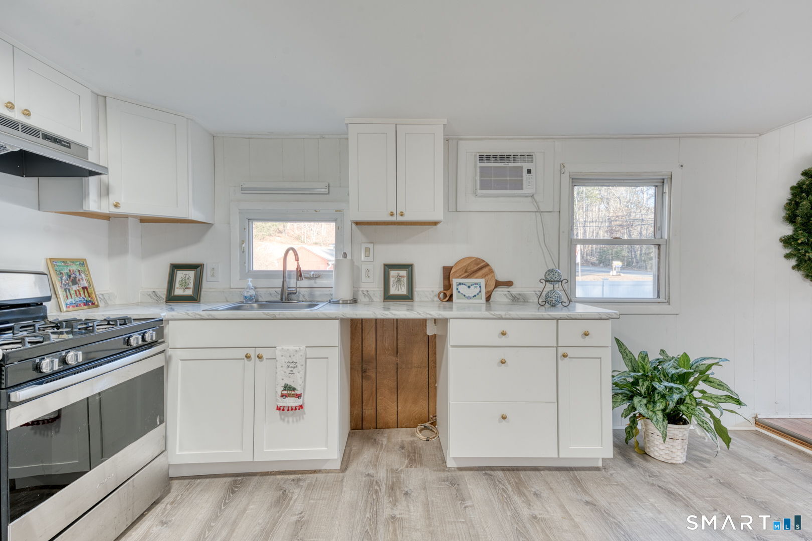 597 Warrenville Road Mansfield, CT 06250 - Photo 27 of 38