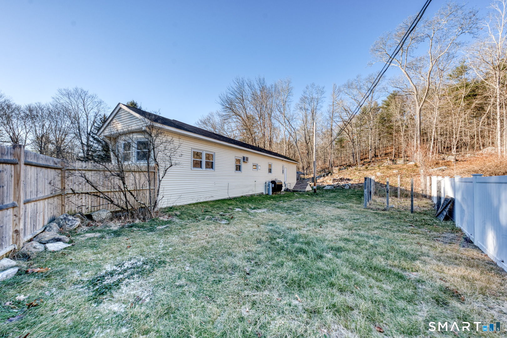 597 Warrenville Road Mansfield, CT 06250 - Photo 4 of 38