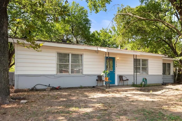 $199,900 | 1704 Joyce Street, Arlington, TX 76010