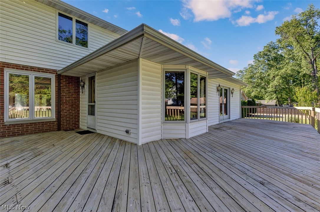 9985 Prospect Road Strongsville, OH 44149 - Photo 3 of 41