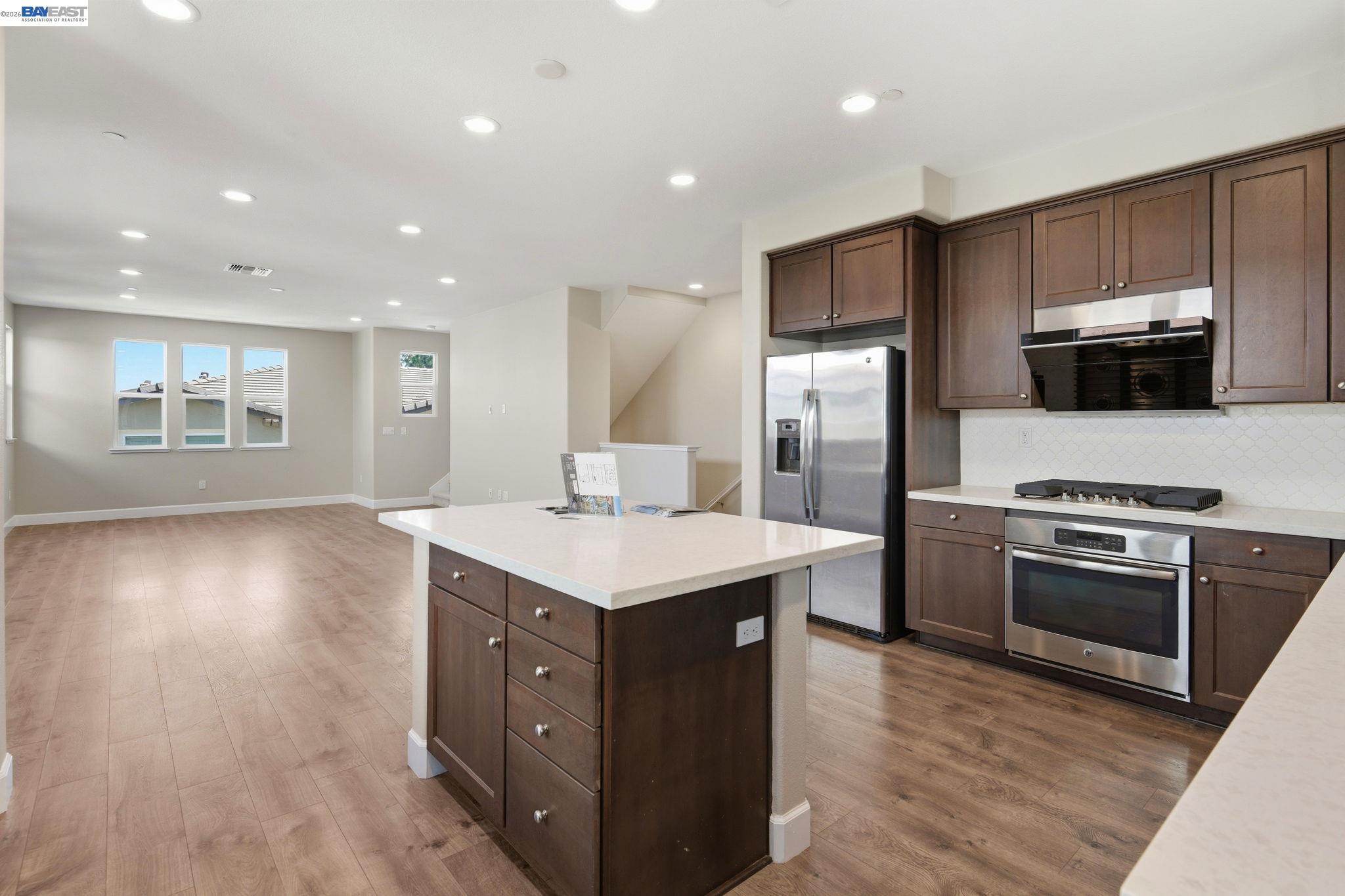 437 Ryan Terrace San Ramon, CA 94583 - Photo 8 of 37