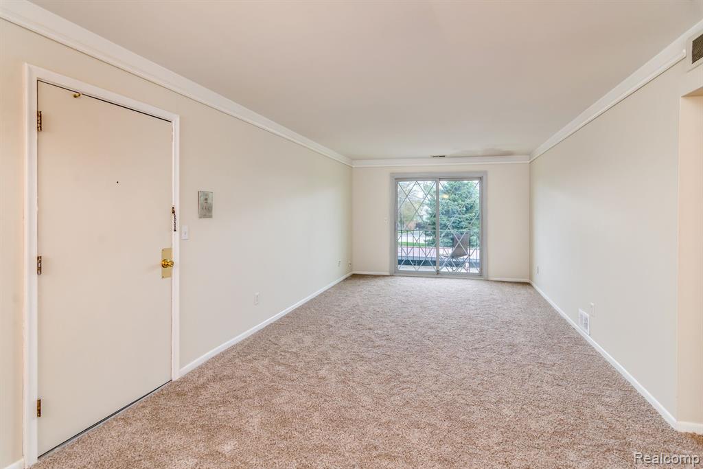 54797 Shelby Road, Unit 88 Shelby, MI 48316 - Photo 3 of 22