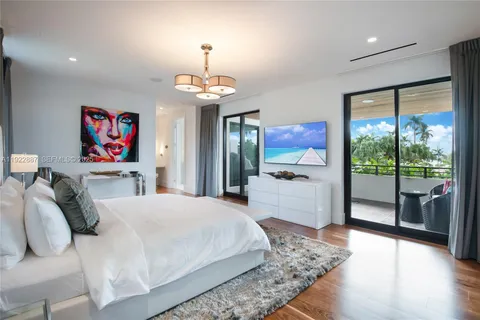 $5,490,000 | 7501 Coquina Drive, North Bay Village, FL 33141