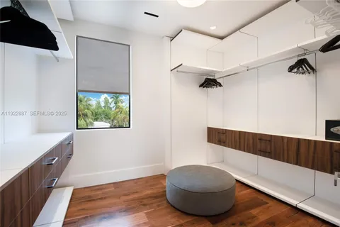 $5,490,000 | 7501 Coquina Drive, North Bay Village, FL 33141