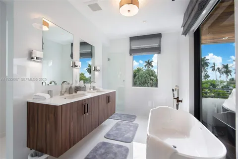 $5,490,000 | 7501 Coquina Drive, North Bay Village, FL 33141