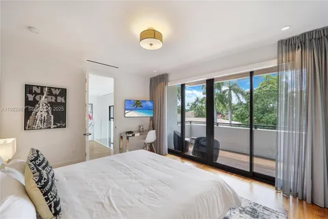 $5,490,000 | 7501 Coquina Drive, North Bay Village, FL 33141