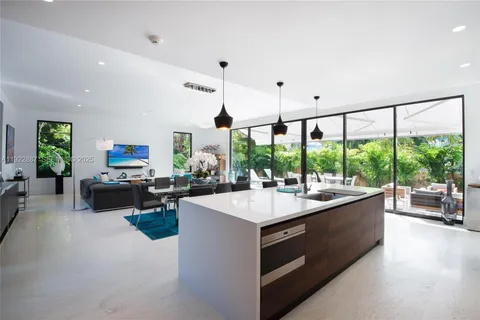 $5,490,000 | 7501 Coquina Drive, North Bay Village, FL 33141