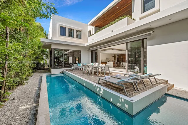 $5,190,000 | 7501 Coquina Drive, North Bay Village, FL 33141