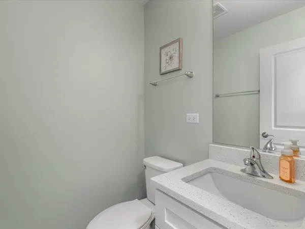$289,500 | 207 South Llanos Street, Cortland, IL 60112