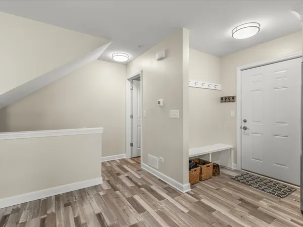 $289,500 | 207 South Llanos Street, Cortland, IL 60112