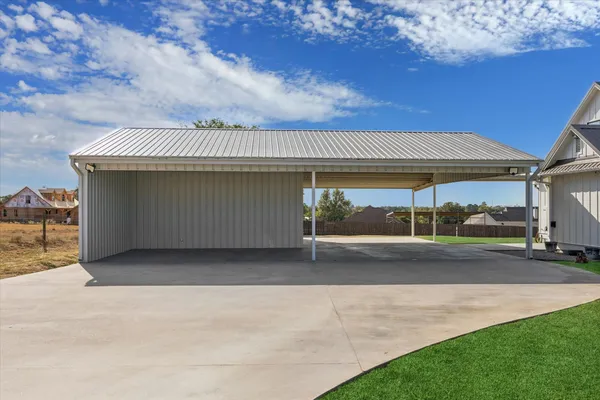 $799,000 | 2283 Farm To Market 332 Brenham Tx 77833, Brenham, TX 77833