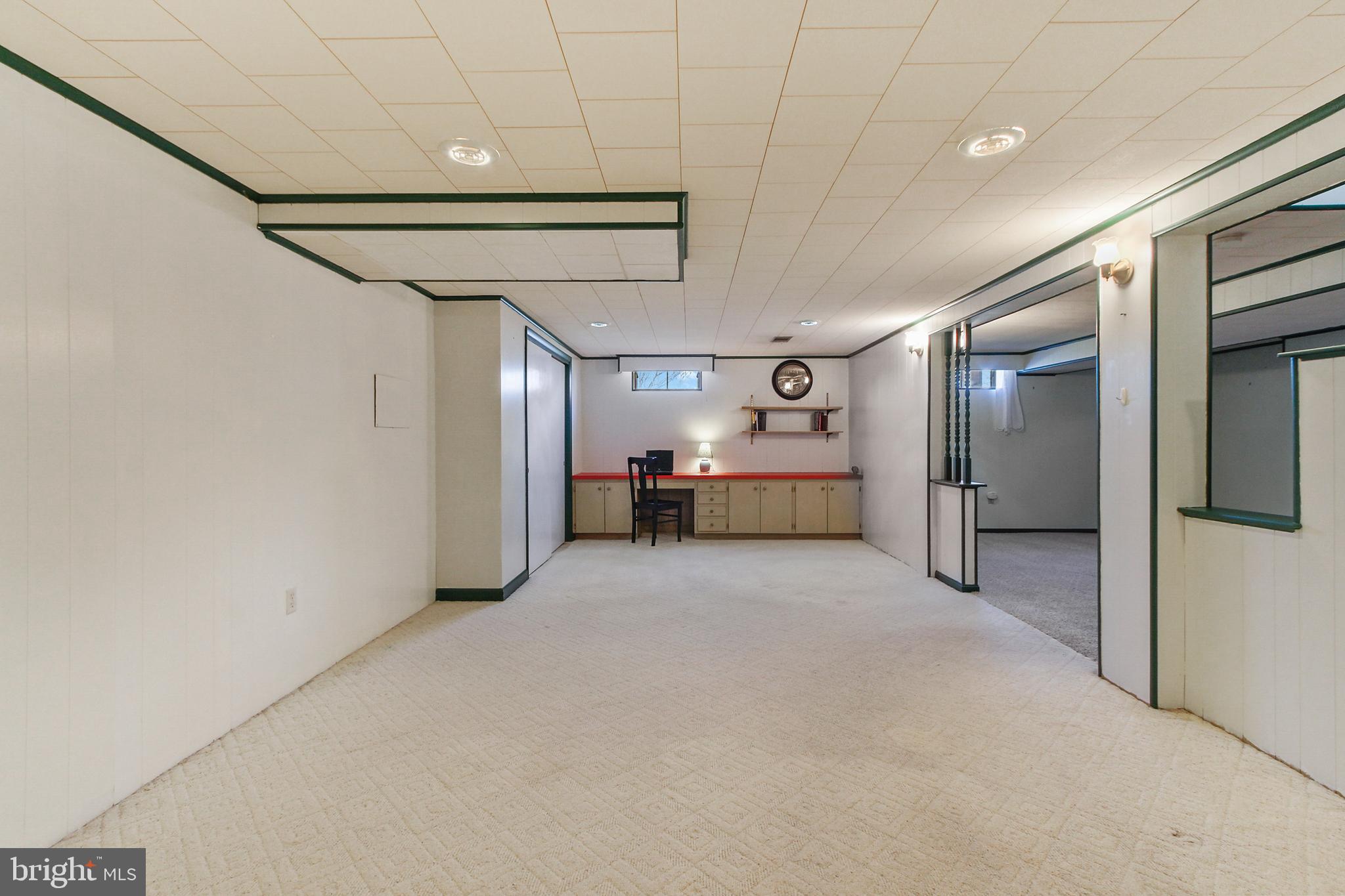 131 Harvard Road Hagerstown, MD 21742 - Photo 19 of 25 Another great space for working or studying