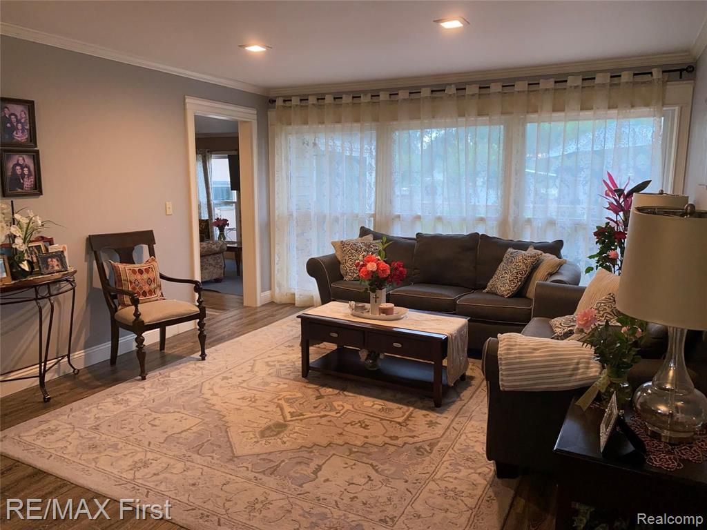 2851 Harrington Road Rochester Hills, MI 48307 - Photo 13 of 44
