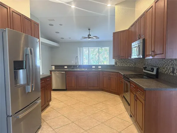 $2,795 | 11739 Holly Creek Drive, Riverview, FL 33569
