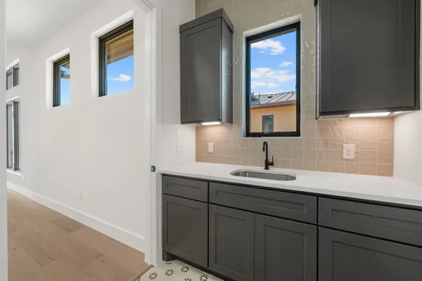 $829,000 | 2401 Kahala Sunset Drive, Spicewood, TX 78669