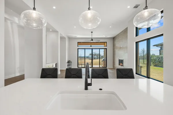 $829,000 | 2401 Kahala Sunset Drive, Spicewood, TX 78669