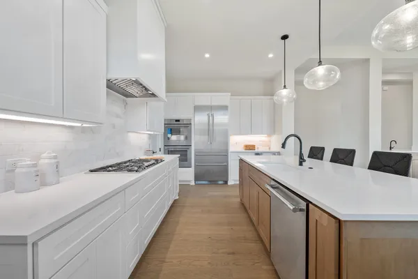 $829,000 | 2401 Kahala Sunset Drive, Spicewood, TX 78669