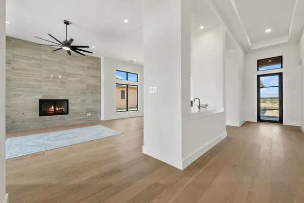 $829,000 | 2401 Kahala Sunset Drive, Spicewood, TX 78669