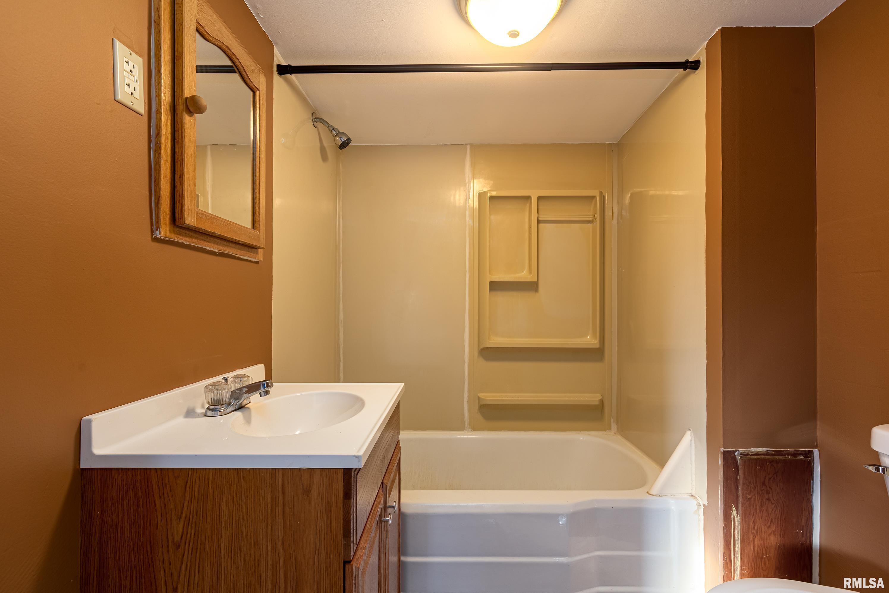 307 7th Street Colp, IL 62918 - Photo 10 of 33