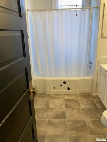 $135,000 | 1605 Arlington Avenue, Davenport, IA 52803