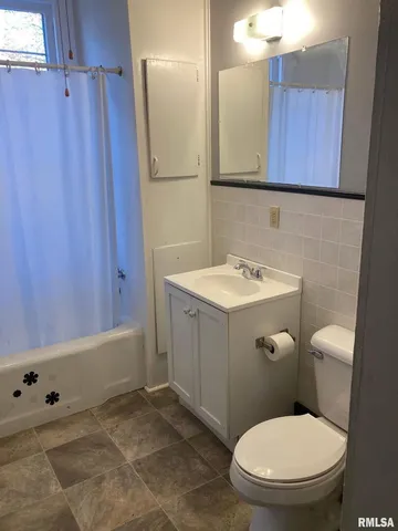 $135,000 | 1605 Arlington Avenue, Davenport, IA 52803