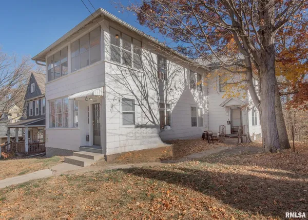 $122,000 | 1605 Arlington Avenue, Davenport, IA 52803