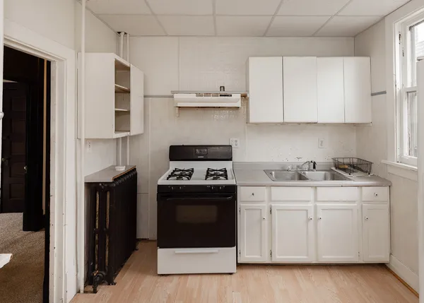 $122,000 | 1605 Arlington Avenue, Davenport, IA 52803