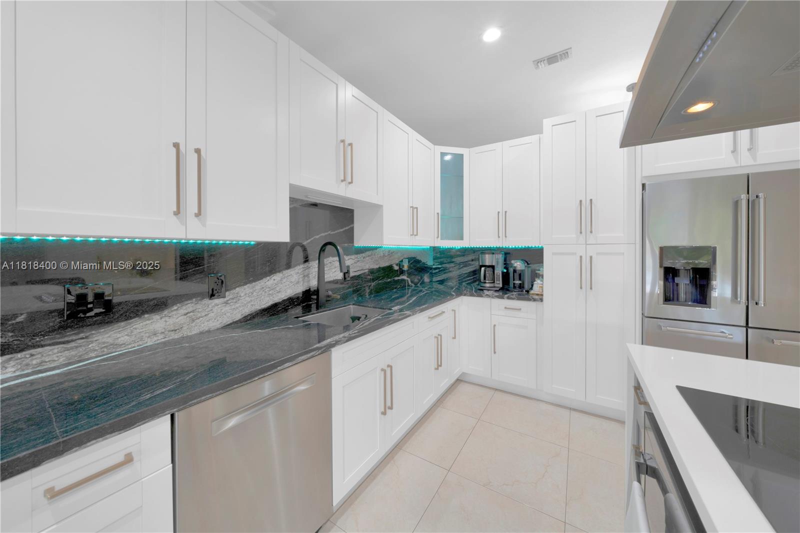 14051 Southwest 48th Street Miami, FL 33175 - Photo 17 of 53
