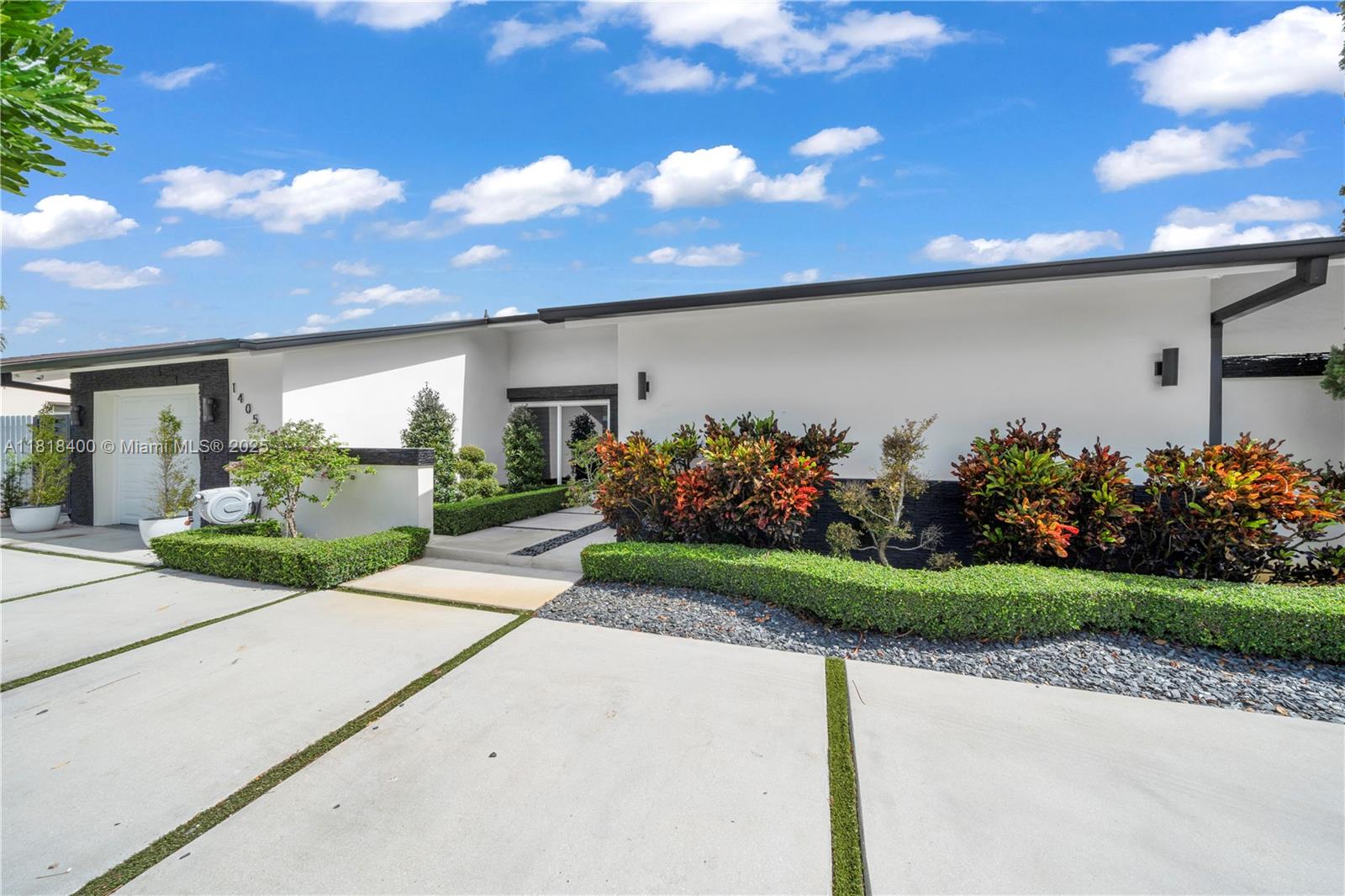 14051 Southwest 48th Street Miami, FL 33175 - Photo 9 of 53