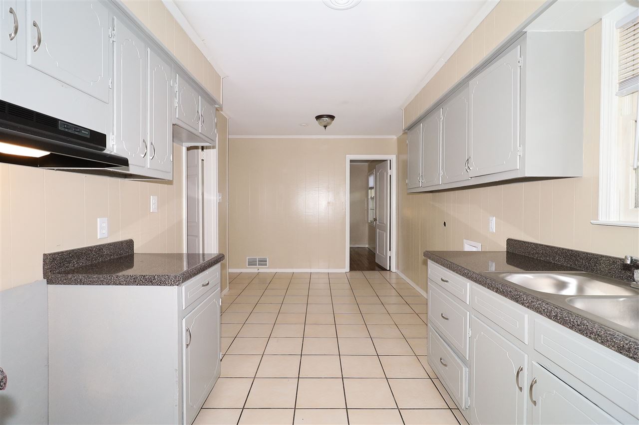 1043 North Perkins Road Memphis, TN 38122 - Photo 7 of 15