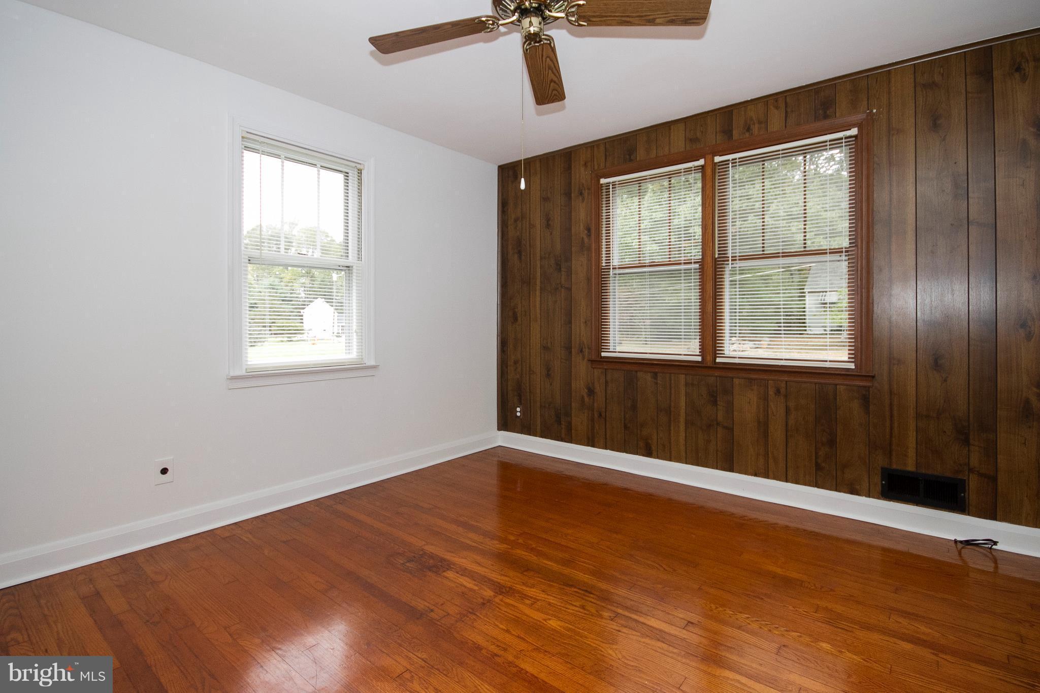 5709 Keithley Road White Marsh, MD 21162 - Photo 14 of 28 Bedroom 1
