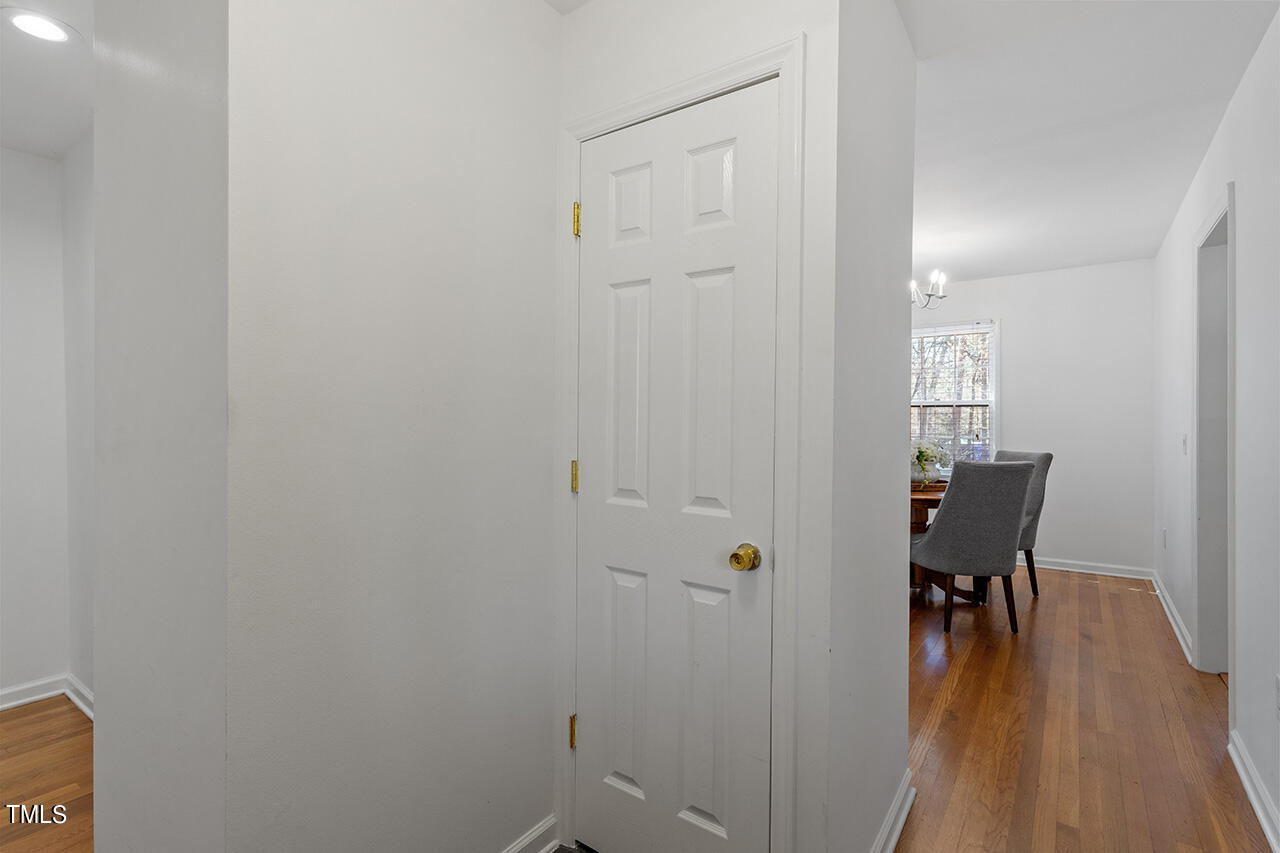 5905 Rangeley Drive Raleigh, NC 27609 - Photo 5 of 31 5905 Rangeley Drive_08