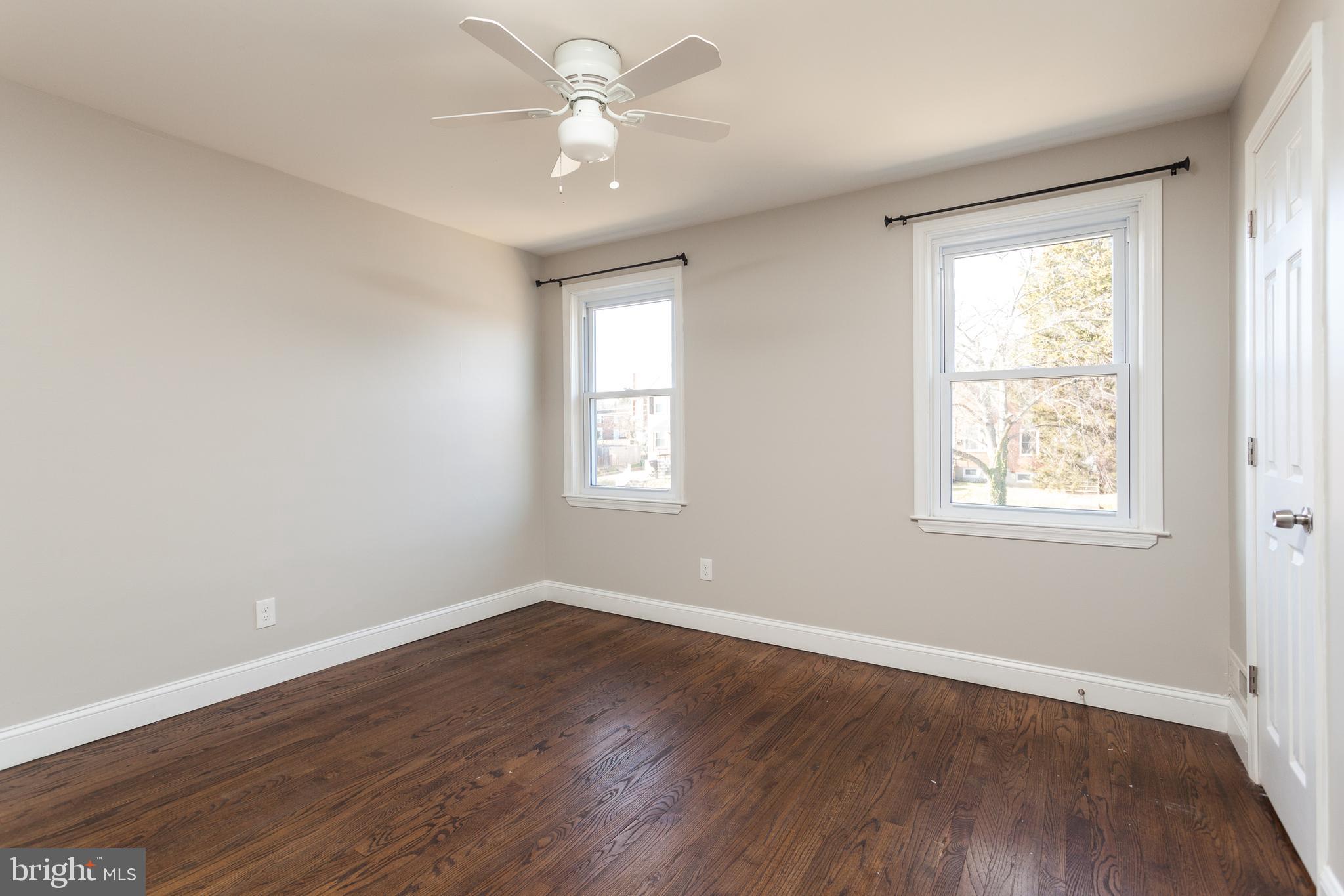721 South Woodington Road Baltimore, MD 21229 - Photo 13 of 33 Bedroom 1