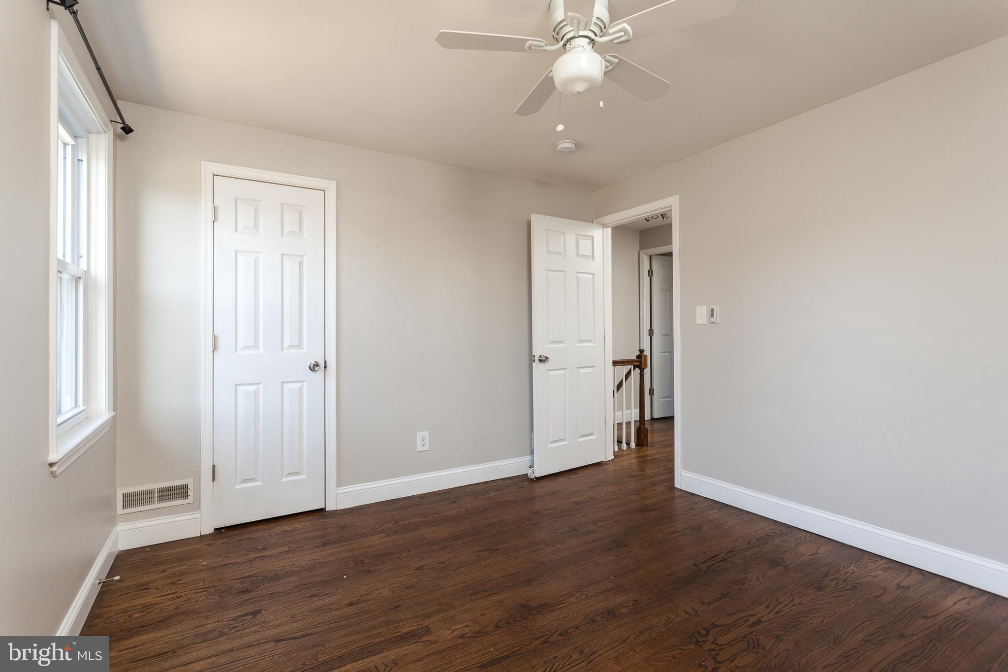 721 South Woodington Road Baltimore, MD 21229 - Photo 14 of 33 Bedroom 1