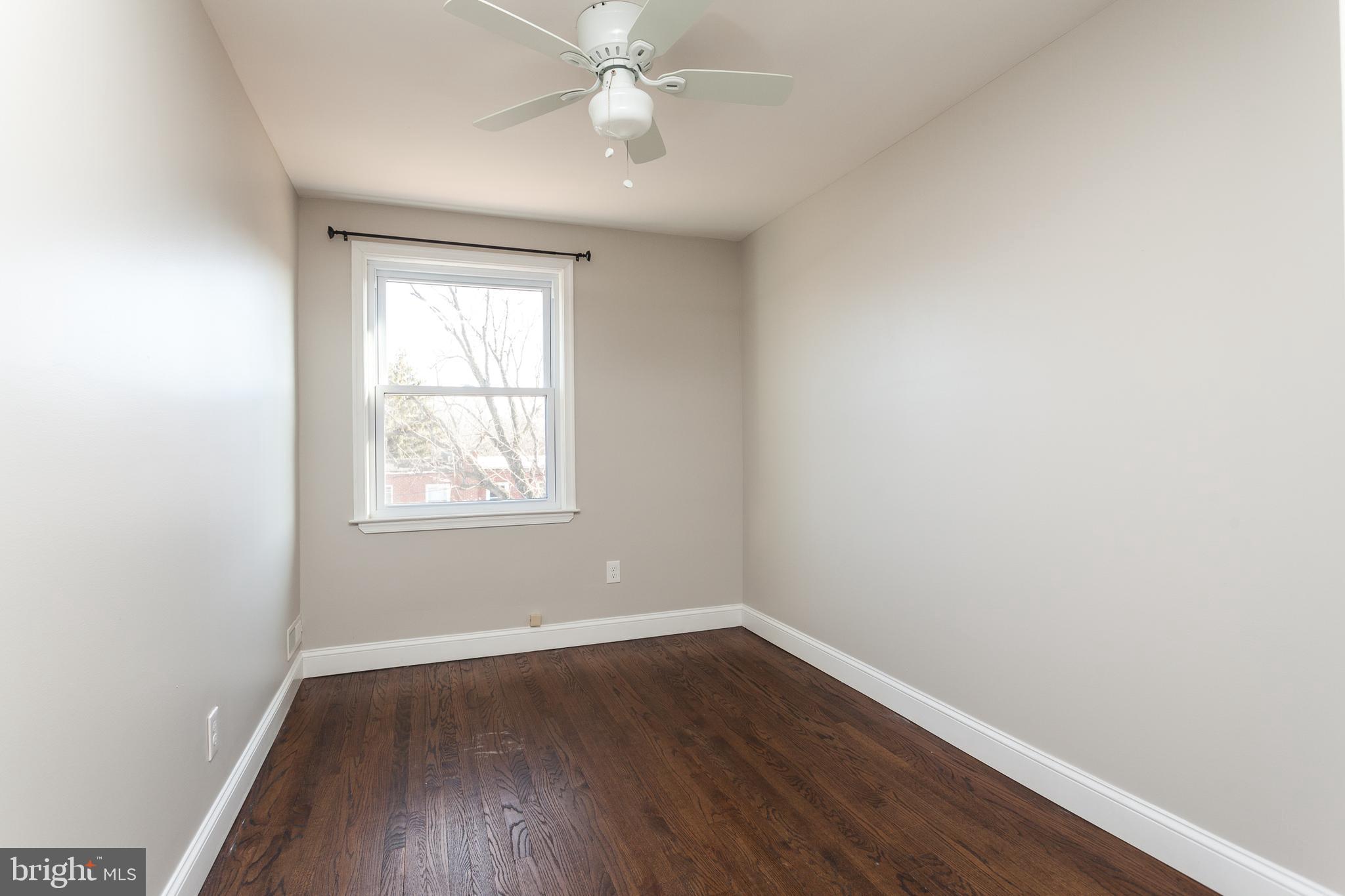 721 South Woodington Road Baltimore, MD 21229 - Photo 15 of 33 Bedroom 2
