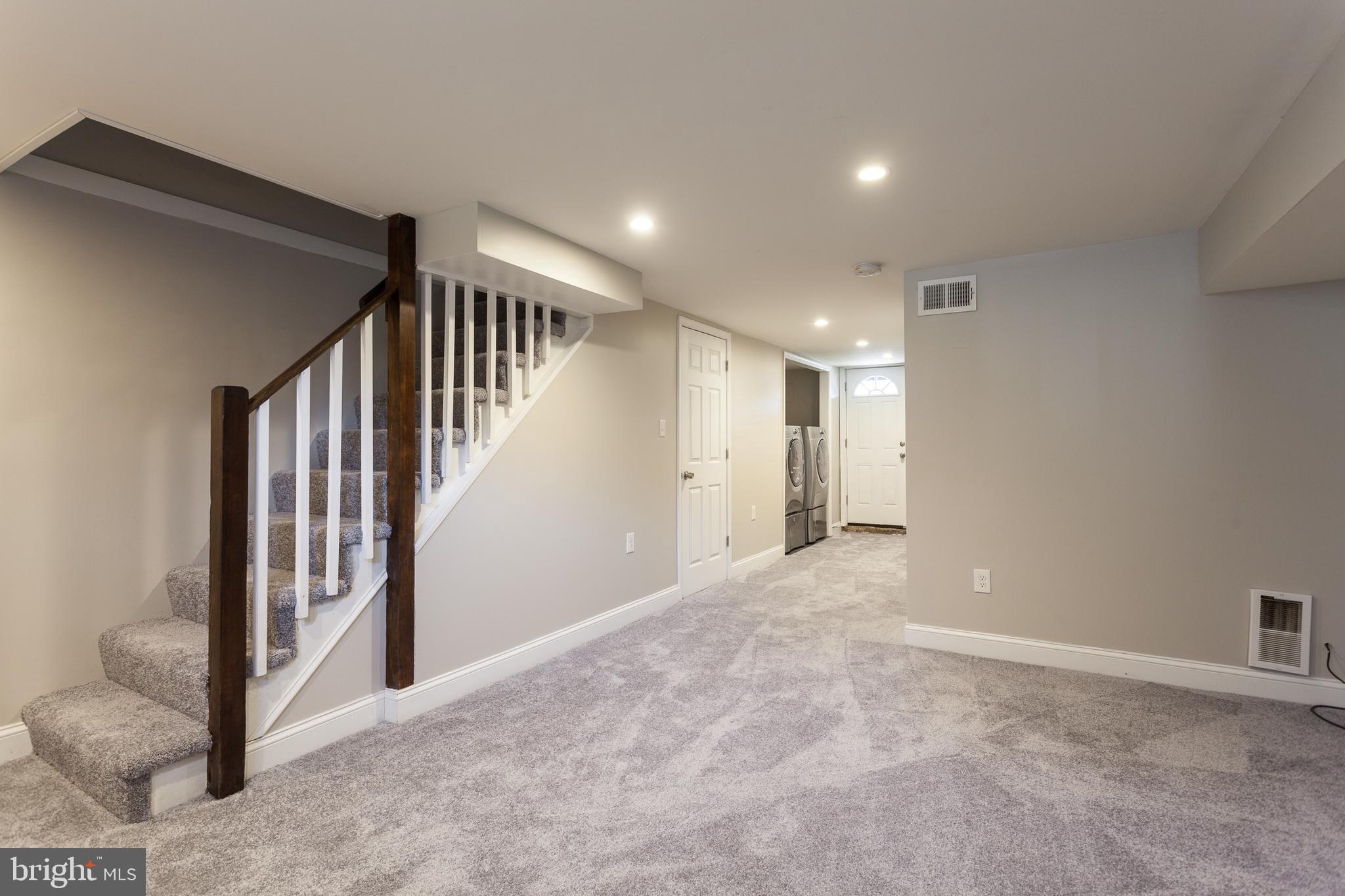 721 South Woodington Road Baltimore, MD 21229 - Photo 23 of 33 Lower Level Family Room