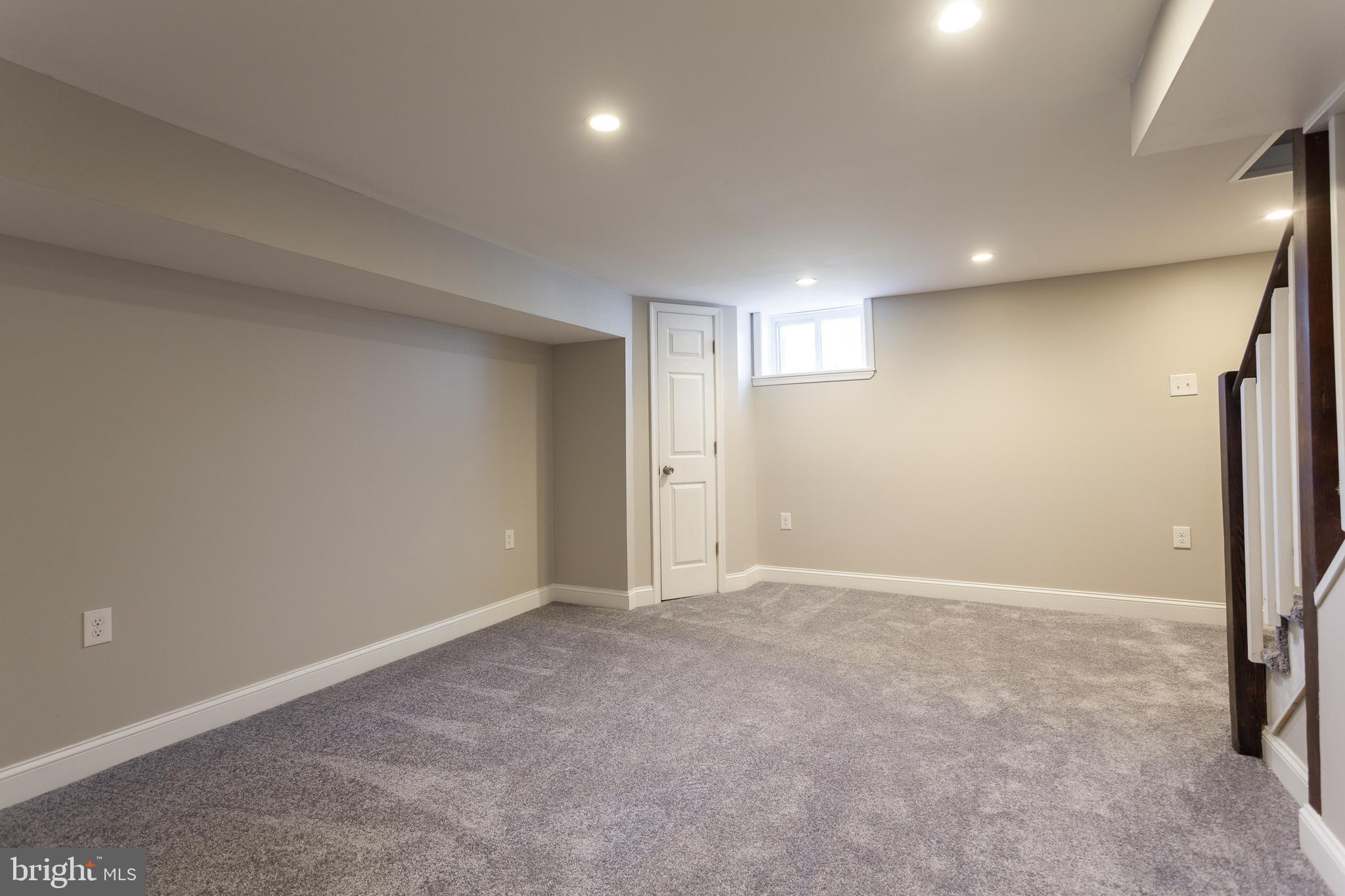 721 South Woodington Road Baltimore, MD 21229 - Photo 24 of 33 Lower Level Family Room