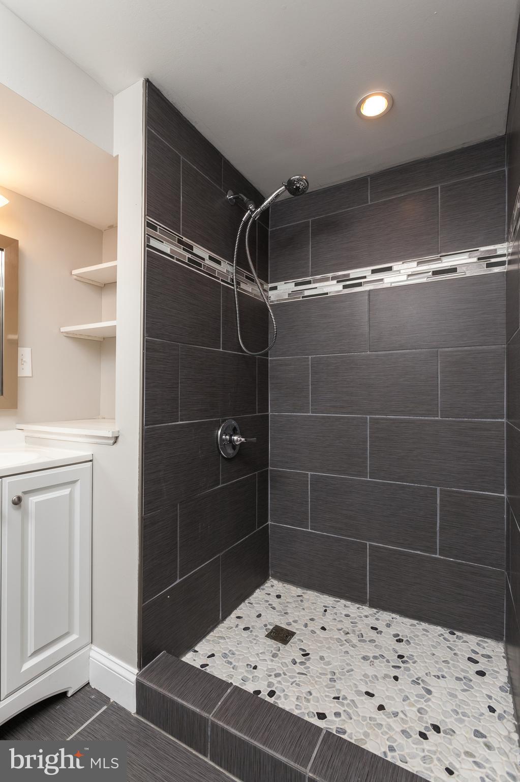 721 South Woodington Road Baltimore, MD 21229 - Photo 27 of 33 Lower Level Full Bath