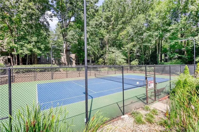 $250,000 | 2205 Cumberland Court Southeast, Smyrna, GA 30080