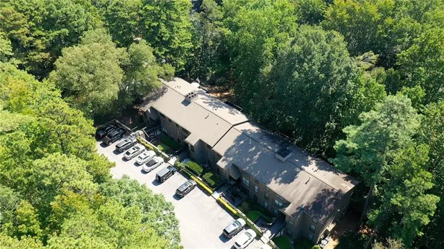 $250,000 | 2205 Cumberland Court Southeast, Smyrna, GA 30080