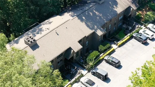 $250,000 | 2205 Cumberland Court Southeast, Smyrna, GA 30080