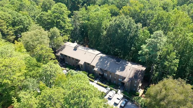 $250,000 | 2205 Cumberland Court Southeast, Smyrna, GA 30080