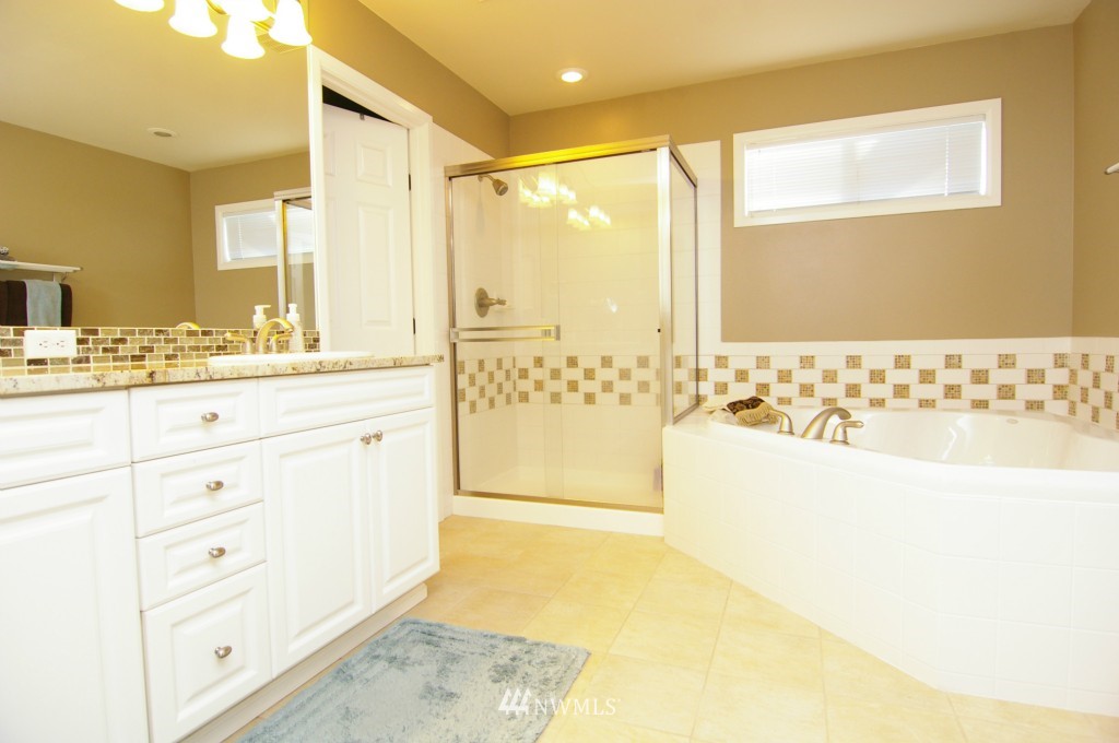 20814 37th Avenue Southeast Bothell, WA 98021 - Photo 16 of 18