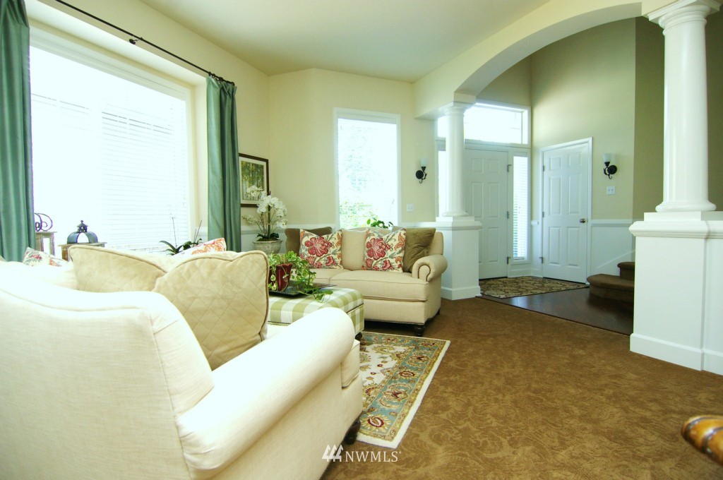 20814 37th Avenue Southeast Bothell, WA 98021 - Photo 5 of 18