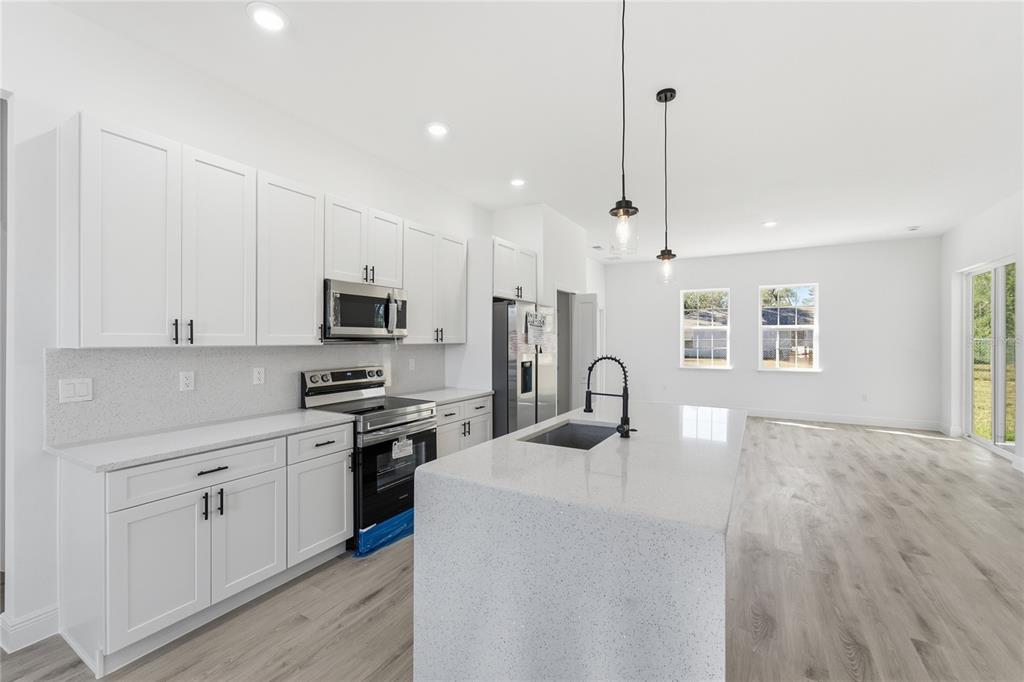 16218 Southwest 27th Terrace Road Ocala, FL 34473 - Photo 13 of 35