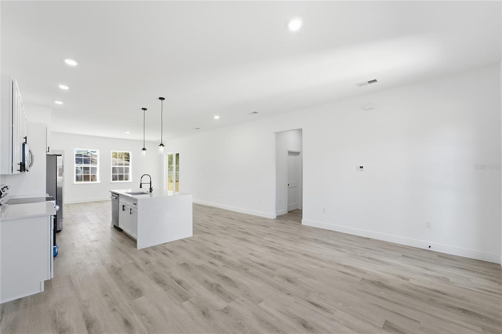 16218 Southwest 27th Terrace Road Ocala, FL 34473 - Photo 4 of 35